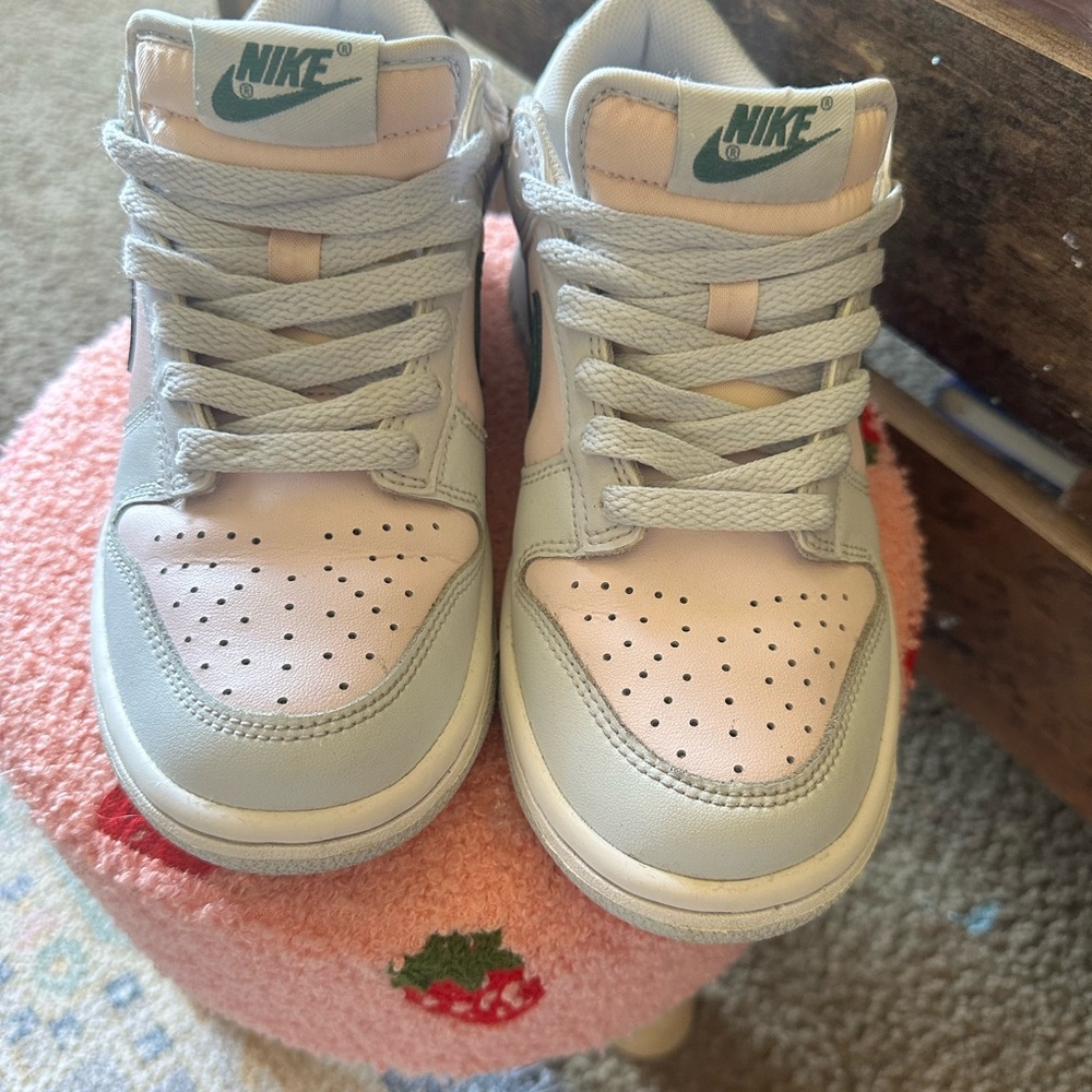 Nike Dunks